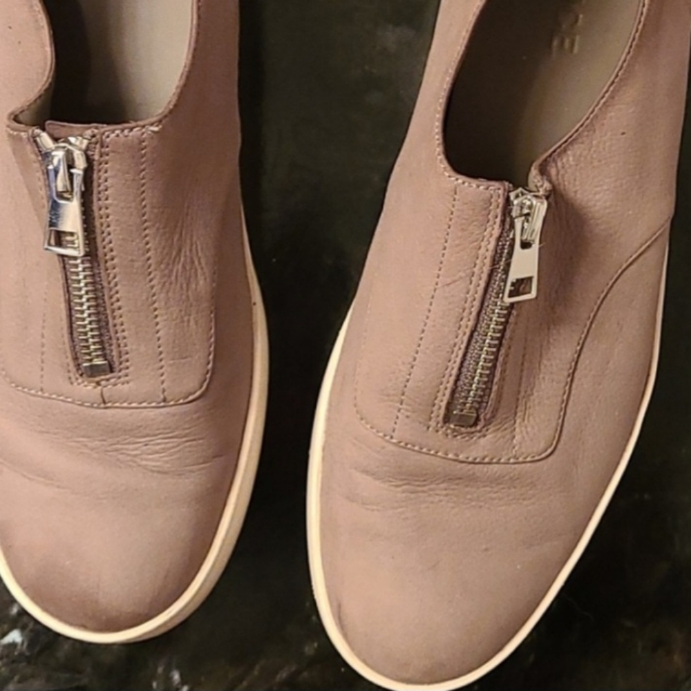 VINCE 38 EU zipper slide on shoes